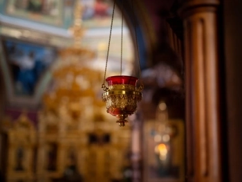 How to Choose the Perfect Greek Icon for Your Home or Prayer Space image